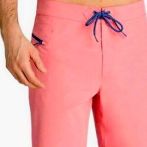 Vineyard Vines | Men's Swim Trunks | size 33